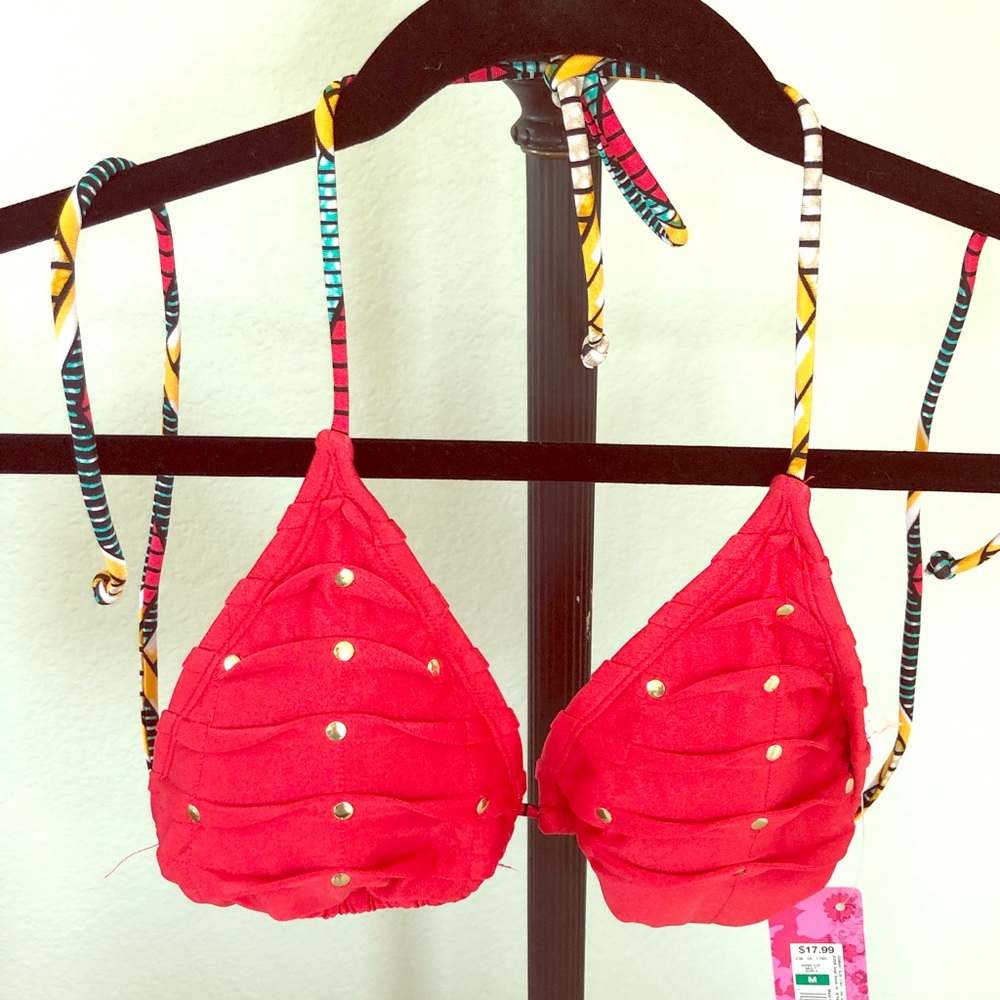 XHILIRATION Red Tribal Print Bikini Top Sz M NWT